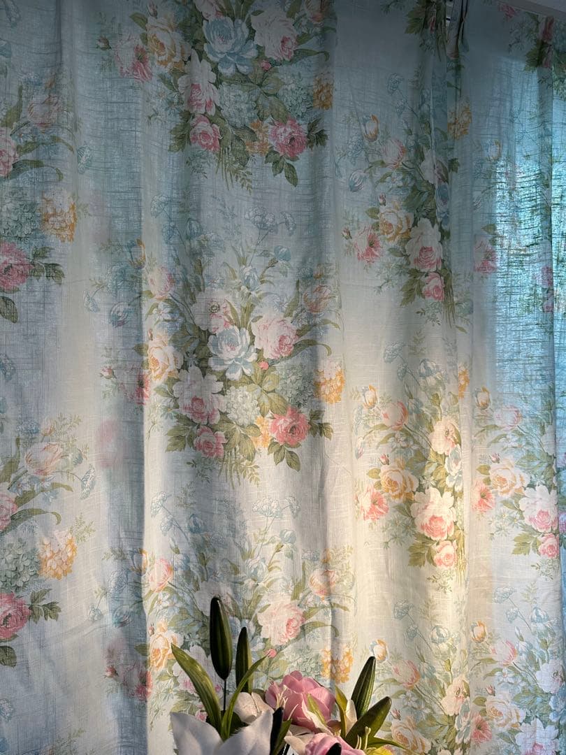 カーテン　ハンドメイド　ローラアシュレイ生地　綿麻