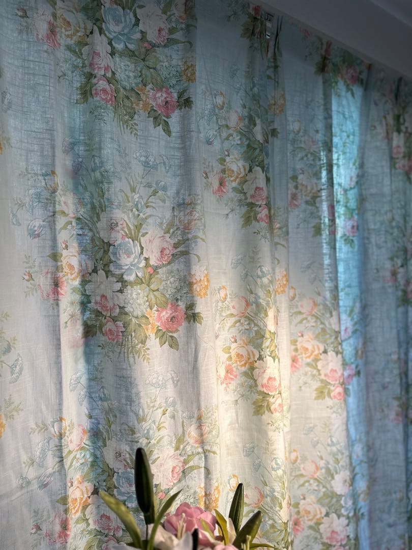 カーテン　ハンドメイド　ローラアシュレイ生地　綿麻