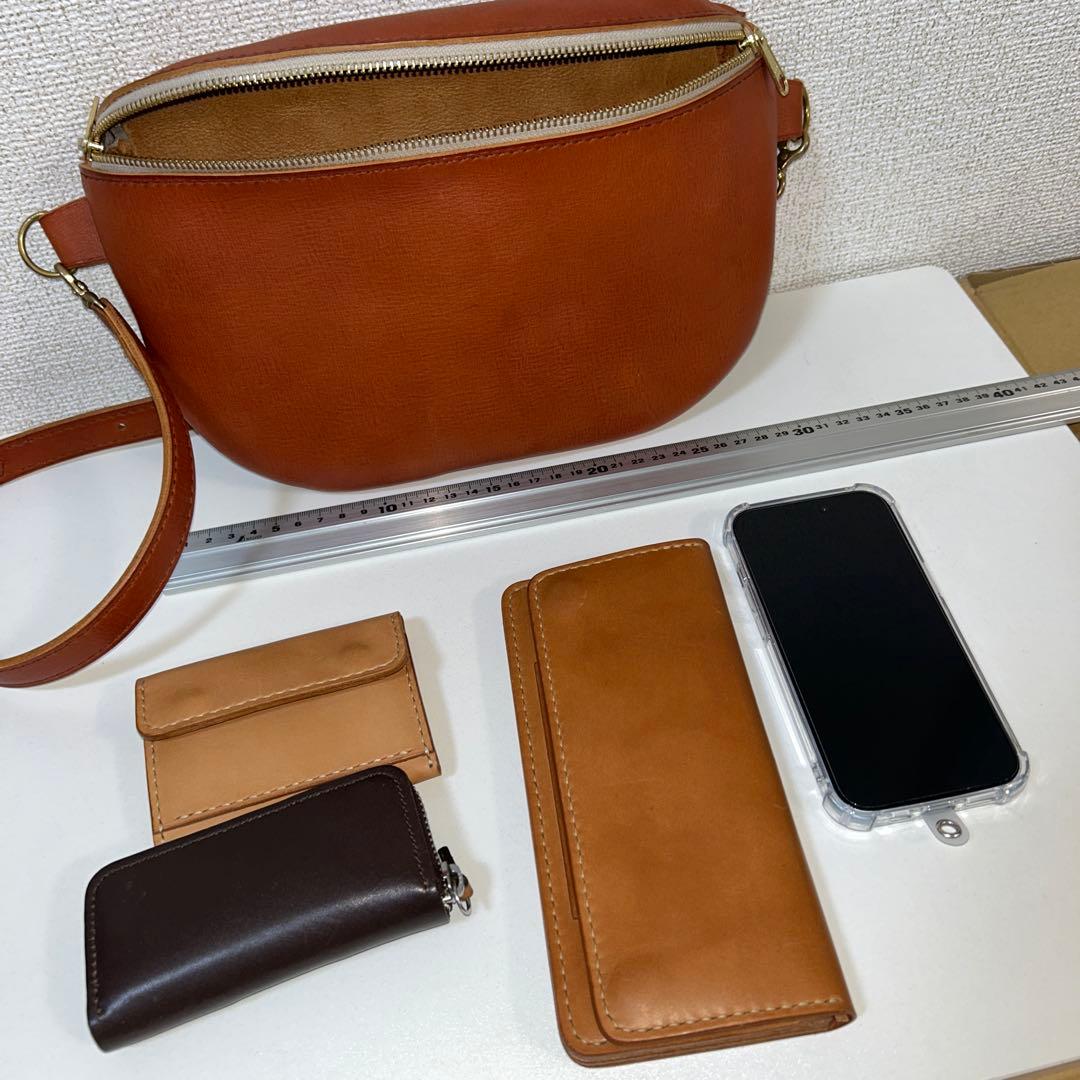 ちょい自信作　ベジタブルタンニン鞣しオイルレザーのショルダーバッグ　ボディバッグ