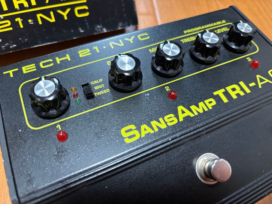 ギター TECH 21 NYC SansAmp TRI-A.C.