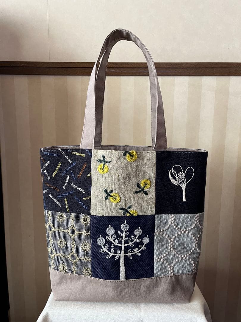 ハンドメイ　パッチワークトートバッグ　ミナペルホネン