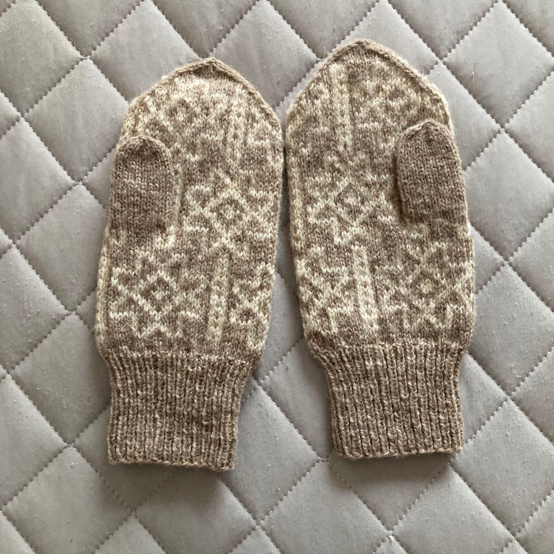 美品　LINUS ベージュミトン