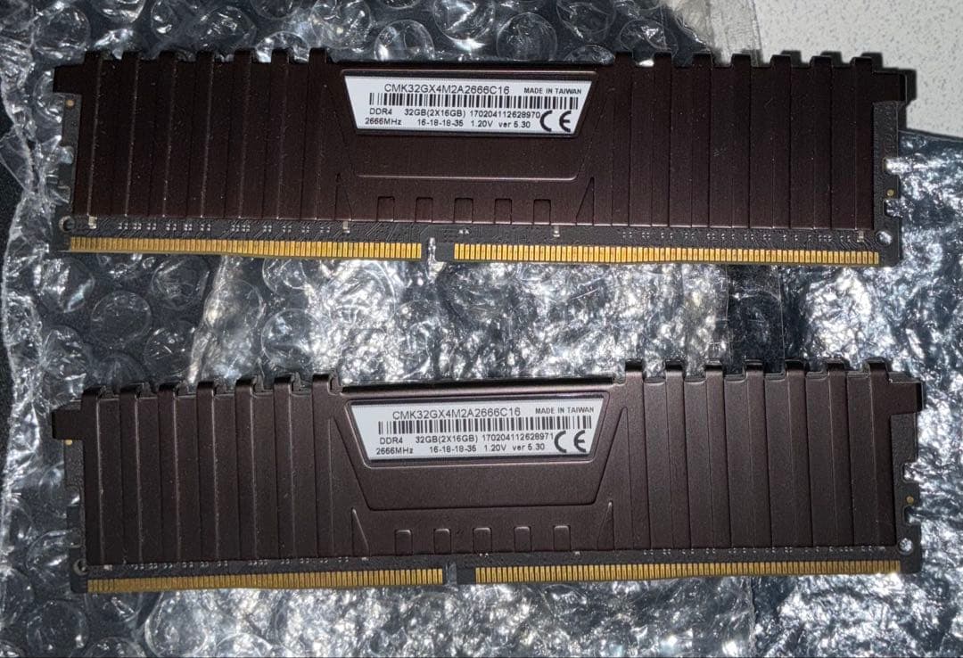 メモリー CORSAIR VENGEANCE LPX DDR4-2133