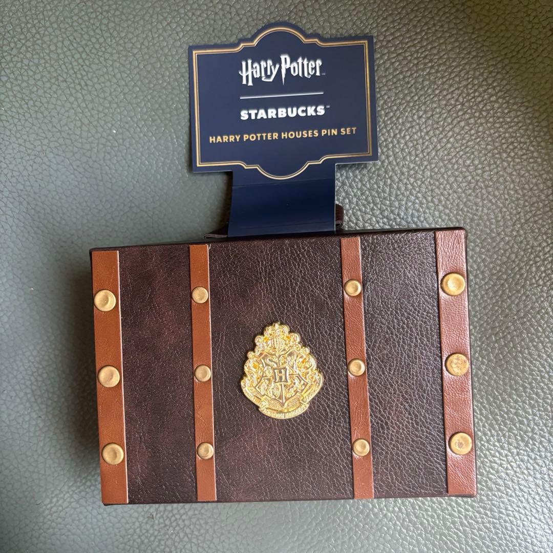 新品未開封⭐︎希少スターバックス ハリーポッターコラボ ホグワーツピンバッジセット