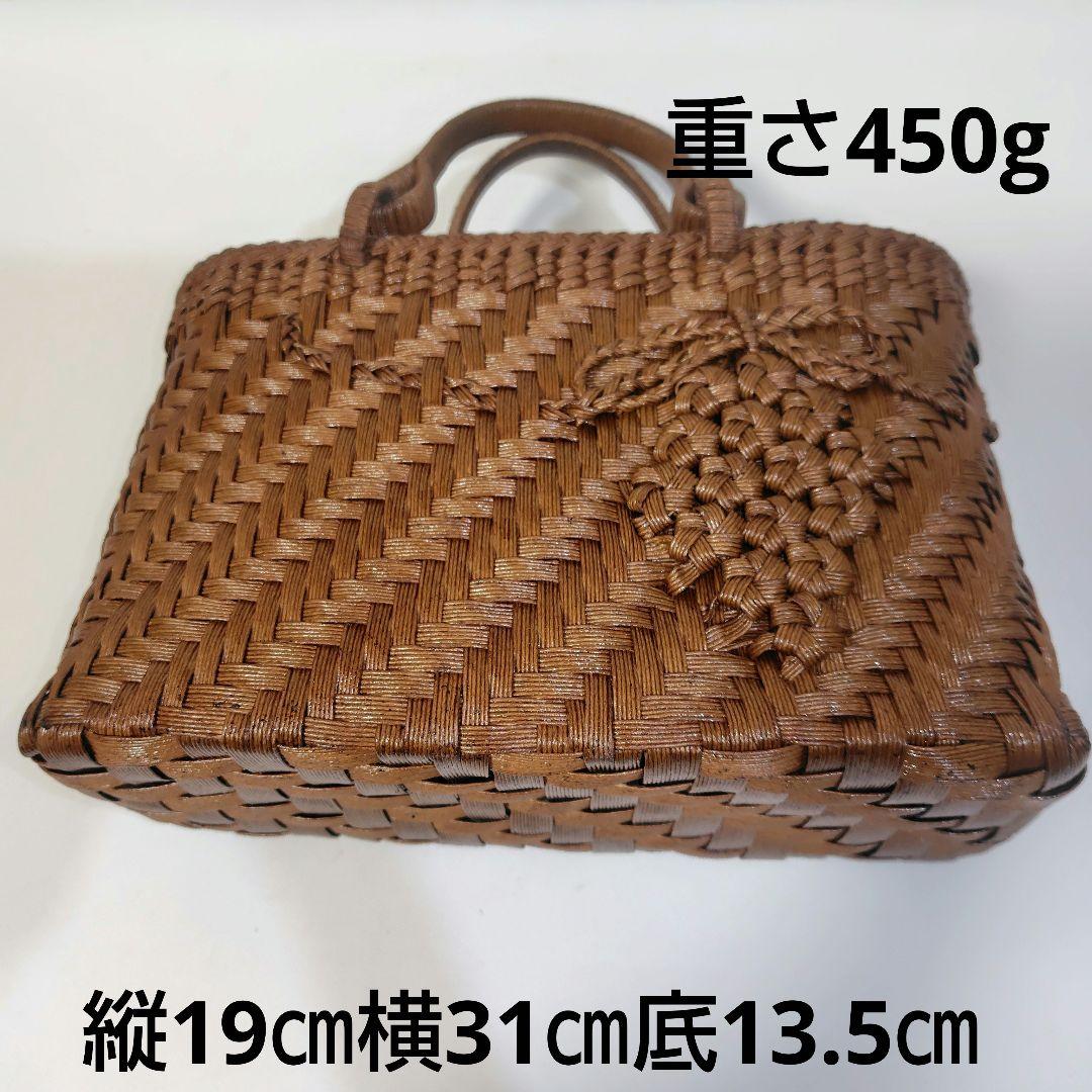 クラフトで作った山葡萄風網代編みかごバッグ
