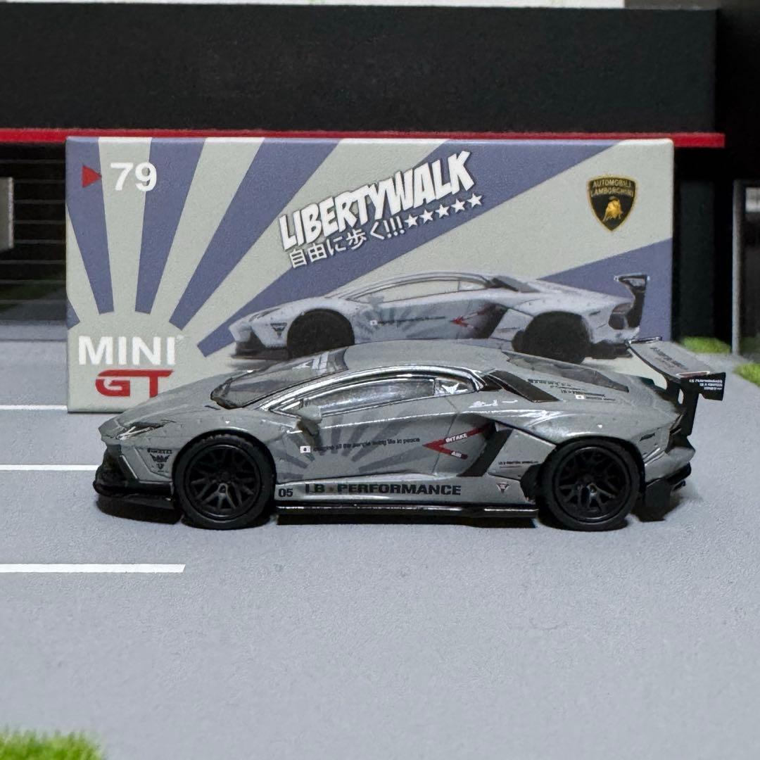 minigt lbwk LamborghiniAventador マットグレー