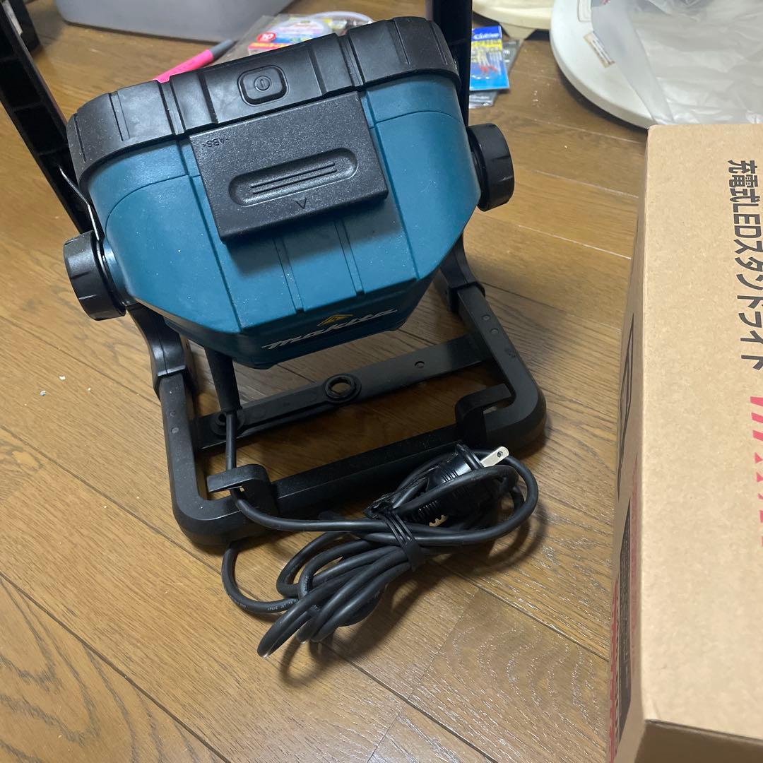マキタ！充電式LEDスタンドライト！送料無料！