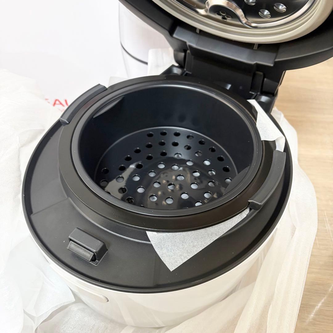 ★未使用品★ シャープ ヘルシオ ホットクック ホワイト KN-HW10E