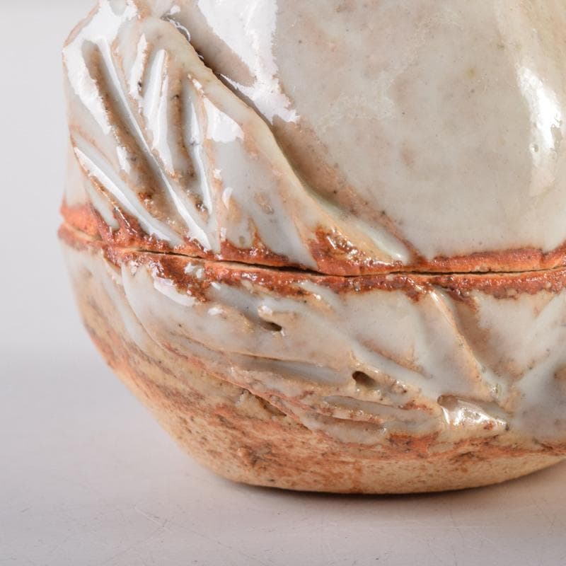 茶道具　萩焼　凌雲窯　小久保凌雲作　桃形　香合　共箱　V　8101