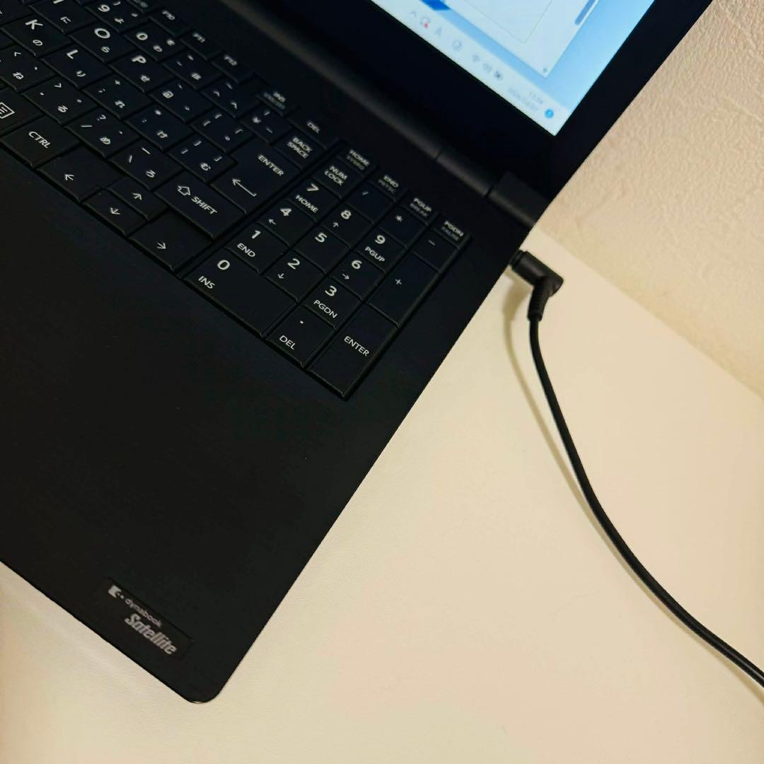 Y219 TOSHIBAノートパソコンi5メモリ8G SSD高速Window11