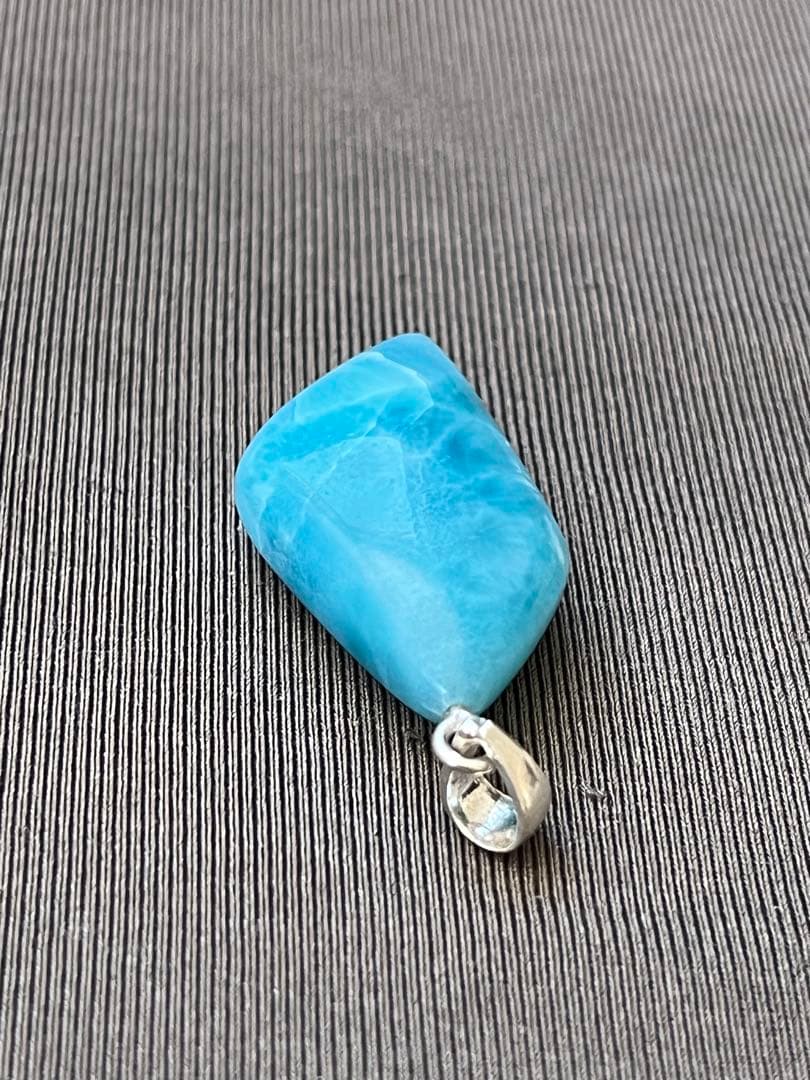 天然石ラリマー☆高品質！ひし型ペンダントトップ☆マリンブルー＆形が美しい！