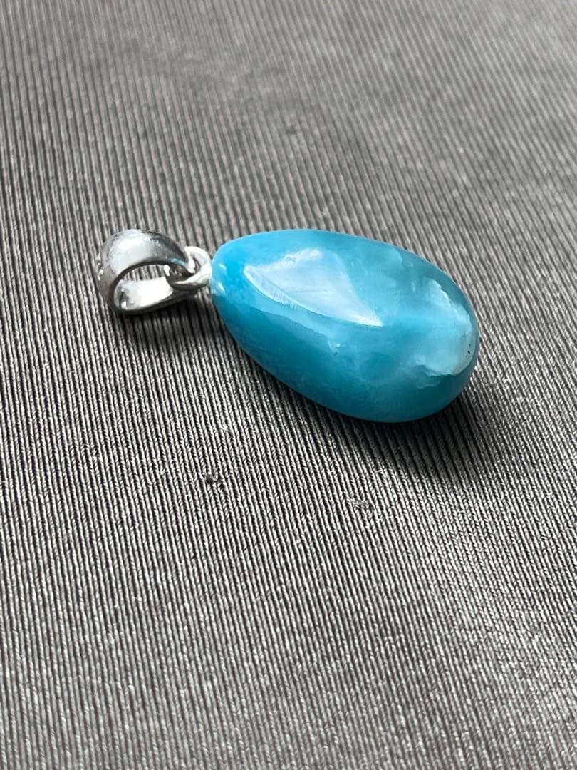 天然石ラリマー☆高品質！ひし型ペンダントトップ☆マリンブルー＆形が美しい！