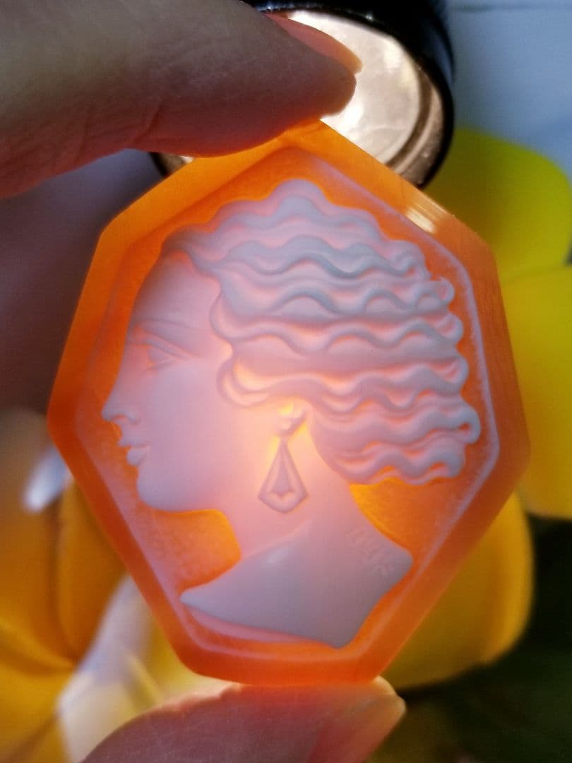 KS-207 【カルロ・パルラーティ作】天然シェルカメオルース