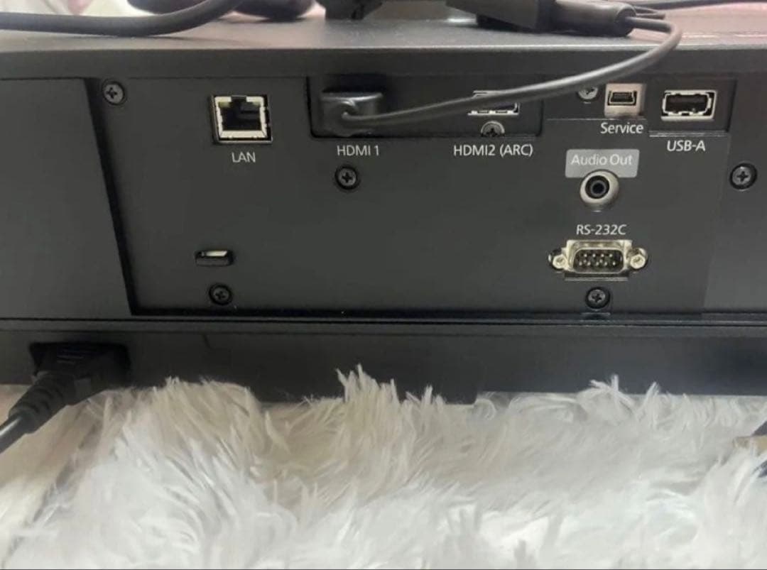 【極美品】EPSON EH-LS500B 超短焦点プロジェクター
