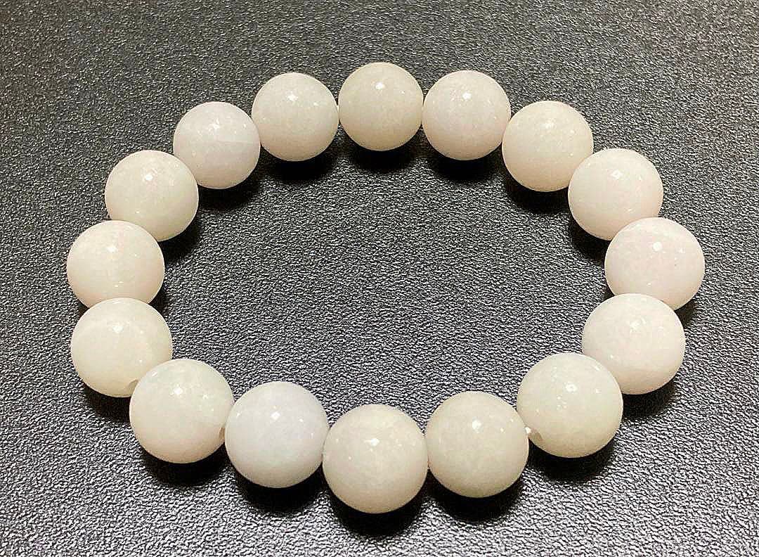 究極品質　太古から受け継がれし神の守護石　ミャンマー産　白淡紫翡翠　13㎜