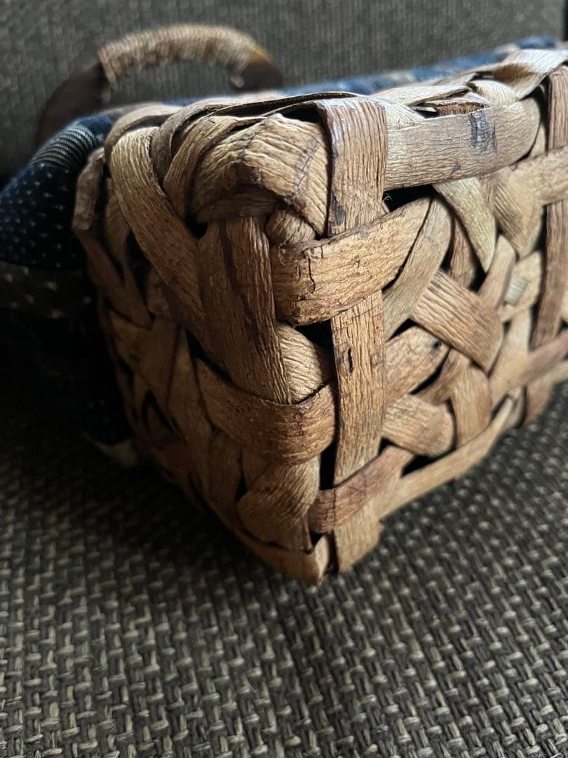 胡桃の下かご付きパッチワークバッグ