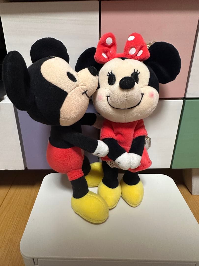 ディズニーストア　nuiMOs ぬいもーず　ぬいぐるみ　ミッキー　ミニー