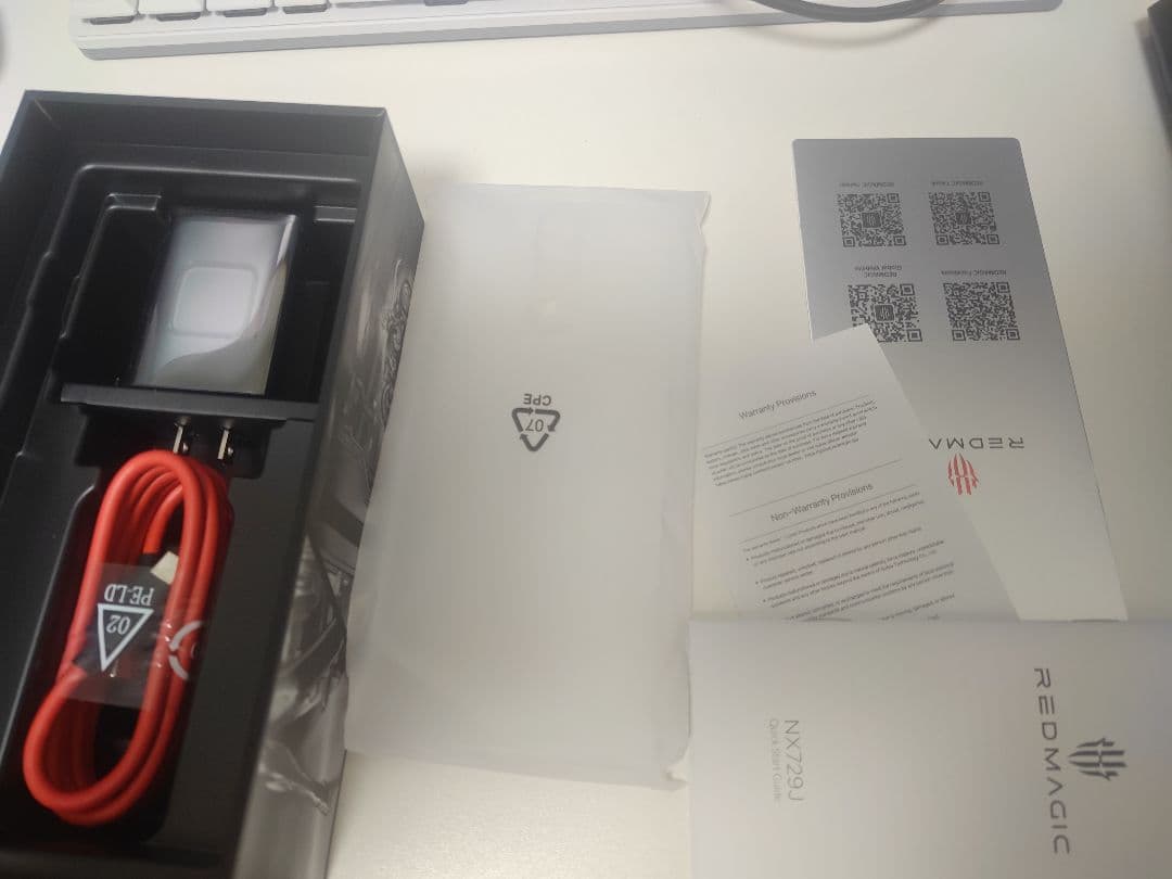 スマートフォン本体 Redmagic 8 Pro void 16gb/512gb