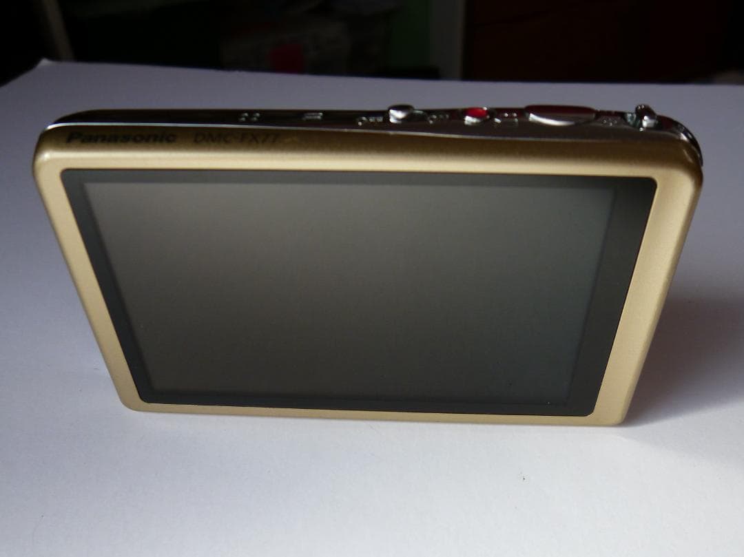 美品、Panasonic パナソニック LUMIX DMC-FX77ゴールド