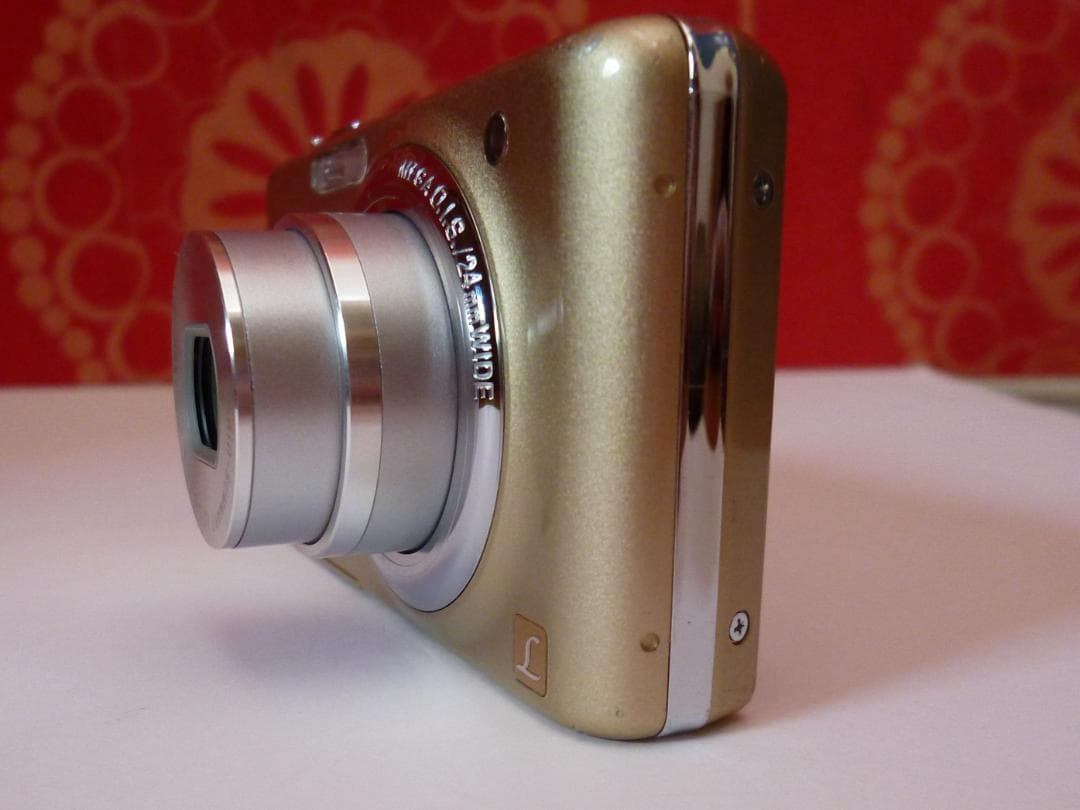 美品、Panasonic パナソニック LUMIX DMC-FX77ゴールド