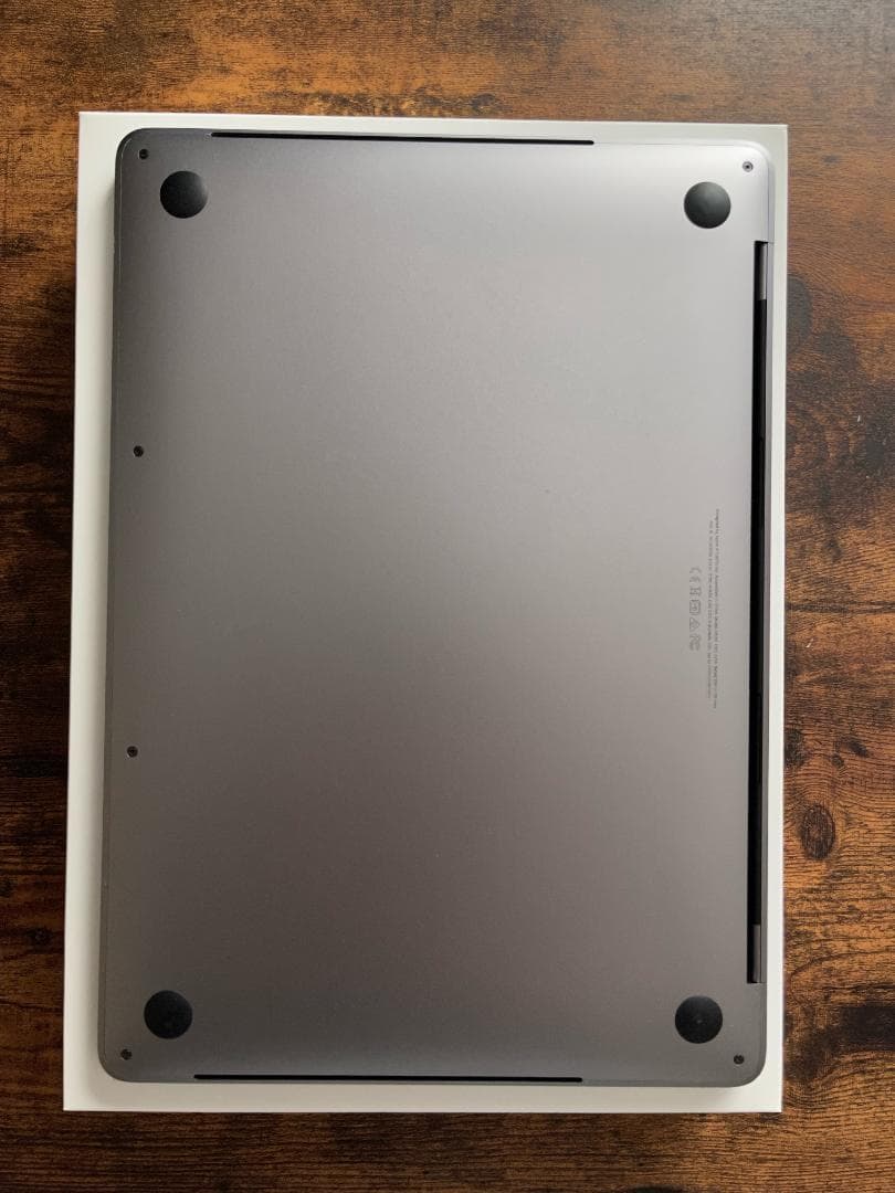 MacBook本体 Apple MacBook Pro 13-inch, 2018