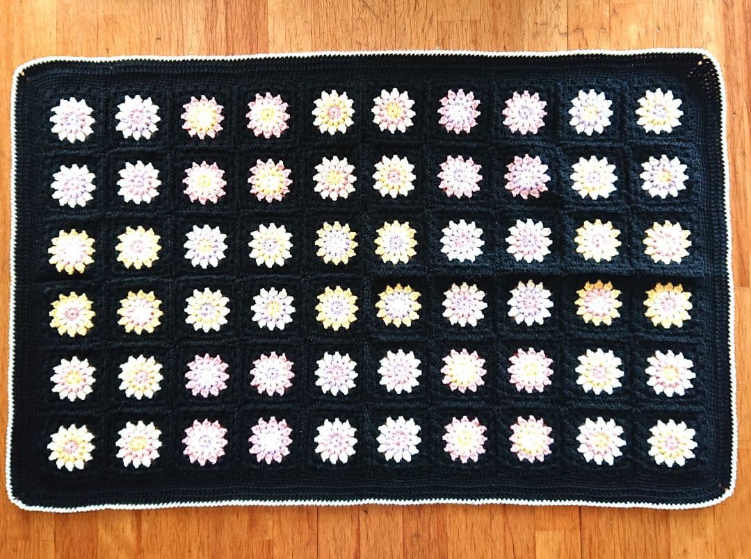 お花モチーフ☆手編みブランケット