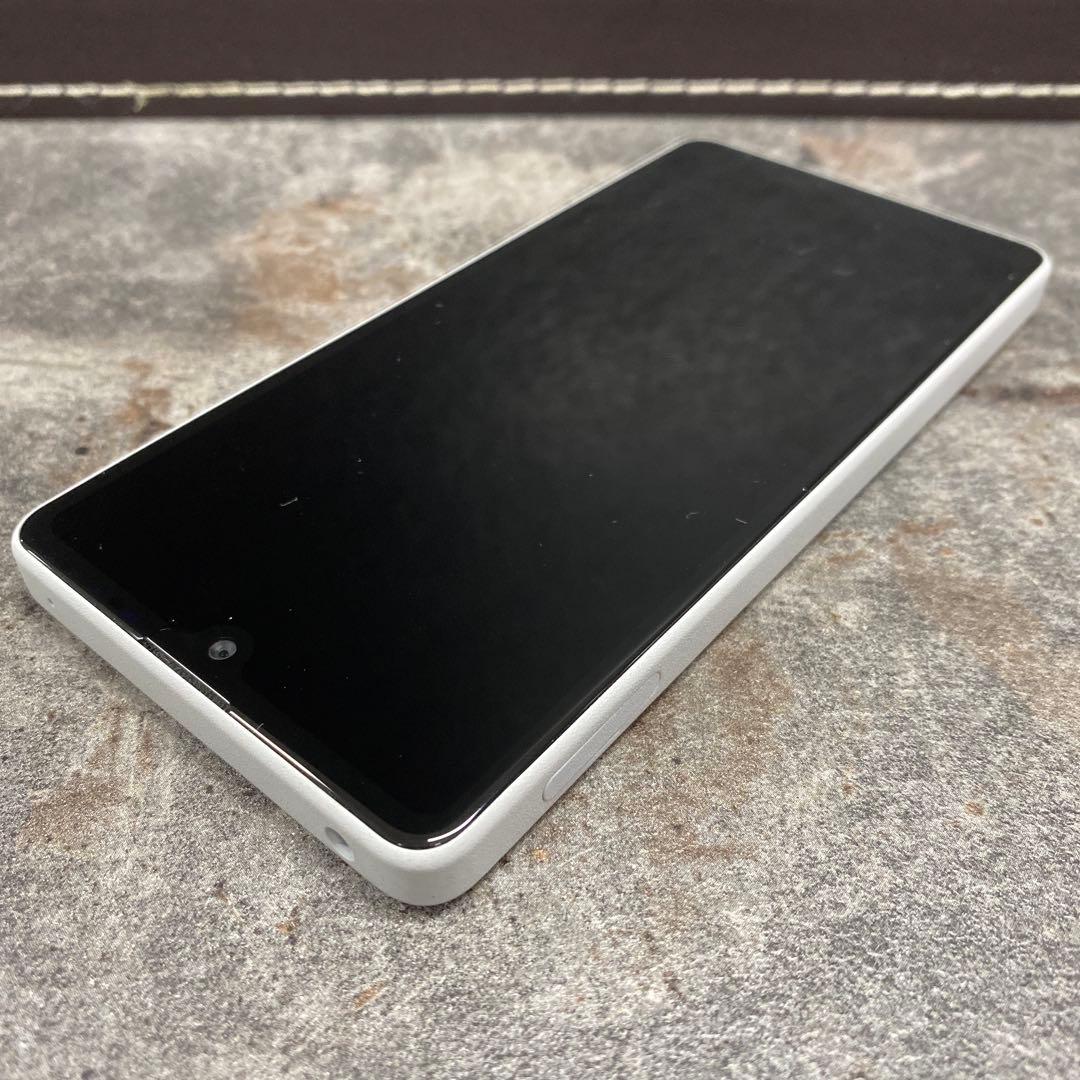 SONY XPERIA SO-53C グレー docomo