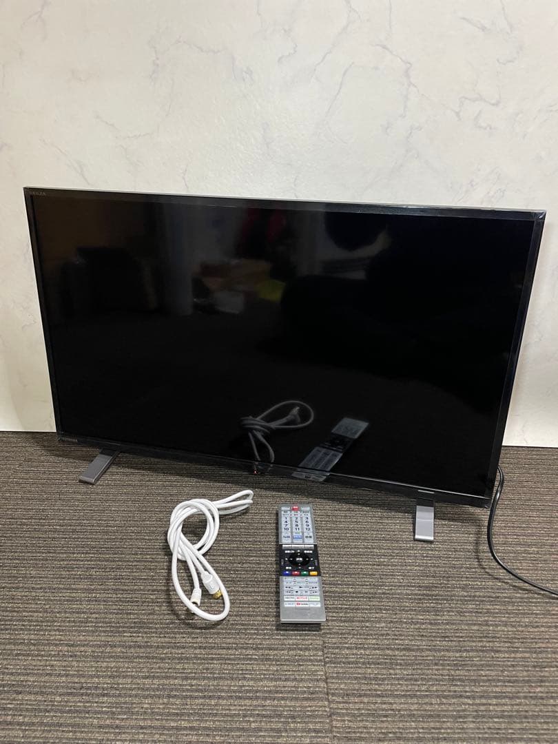 947 東芝(レグザ) 32V型インチ液晶テレビ リモコン アンテナケーブル付き