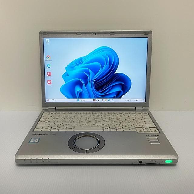 軽量薄型ノートパソコン★LET'S NOTE★８GB/corei5/SSD256