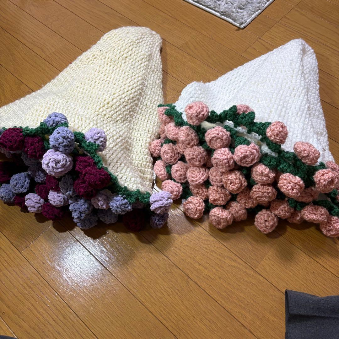 バラの花束ブランケット直径84センチメートル　60本の大きなバラストールとしても