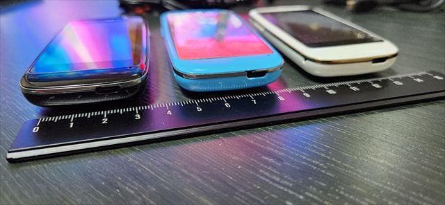 極小スマホ_Posh_Micro_XS240_3台セット