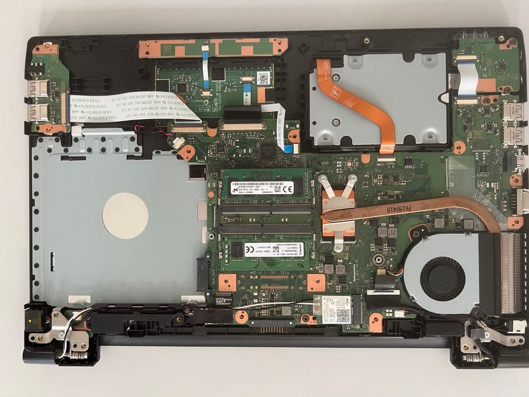 Dynabook 第8世代corei5 メモリ12GB ssd256gb