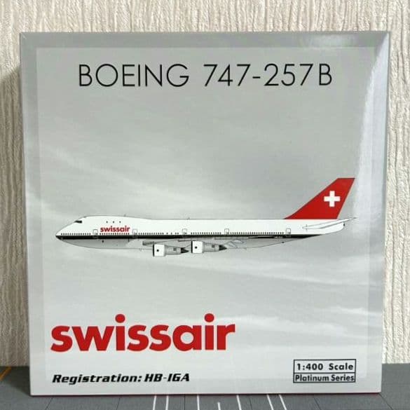 ♪︎Boeing 747-257B スイスエアー 1:400 PHENIX