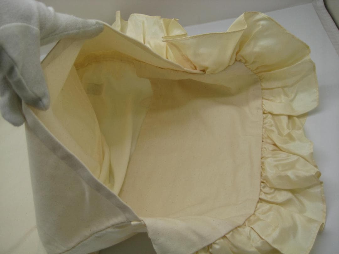 さえら　Potechino 　花モチーフ　フリル枕カバー