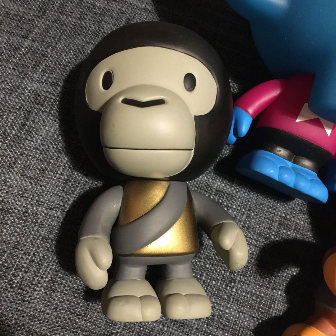 A BATHING APE アベイシングエイプ フィギュア　3個セット