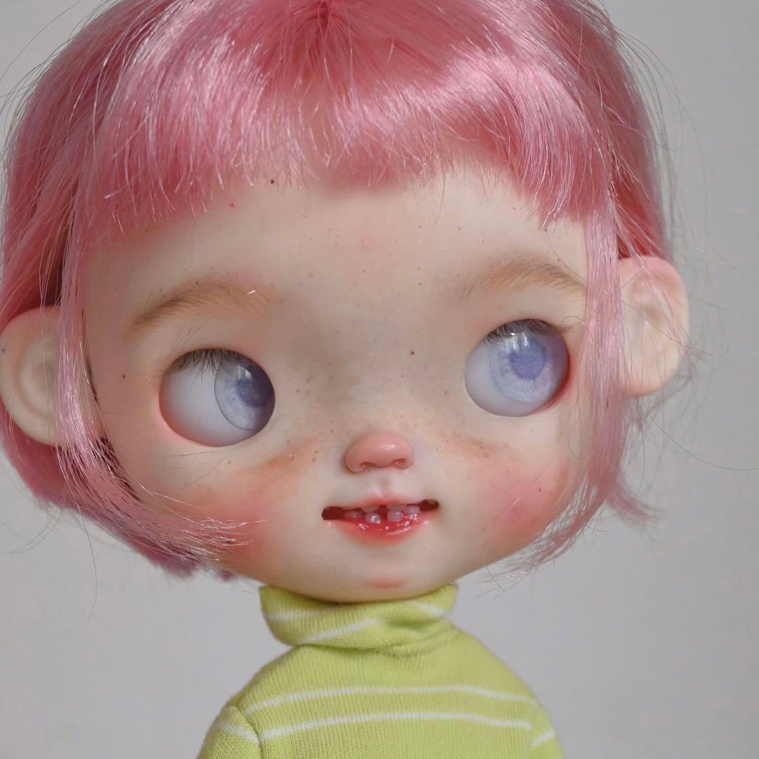 カスタムブライス 作家様 かわいい 悪戯っ子 人形 笑顔 小さなお目目