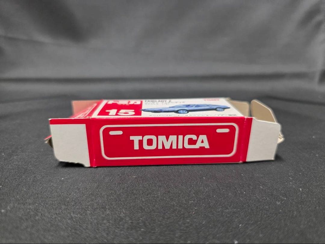トミカ赤箱15ニッサンフェアレディZ(日本製) 希少タンポ。レア物です。輸出。