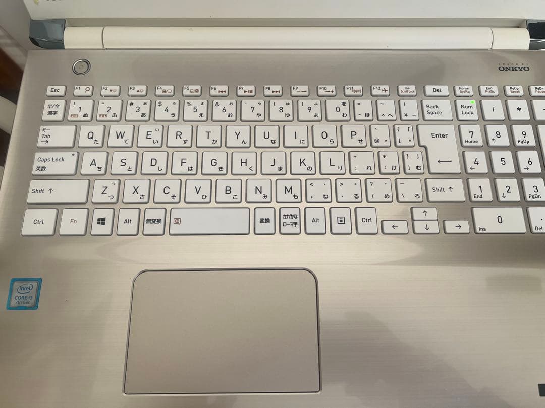 TOSHIBA dynabook 15.6インチ ゴールド