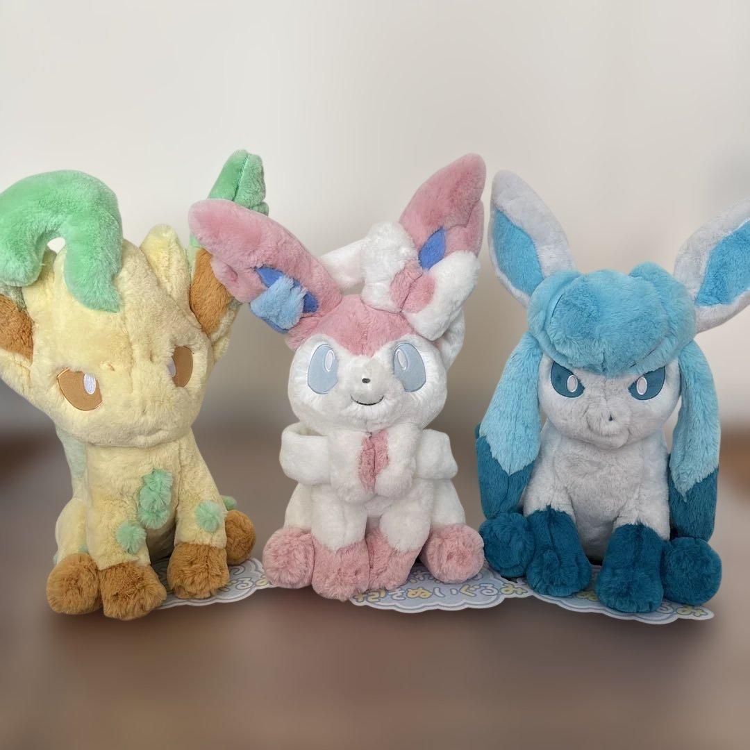 ポケットモンスター　ポケモンセンター　ふわふわ抱きぬいぐるみ　ブイズ