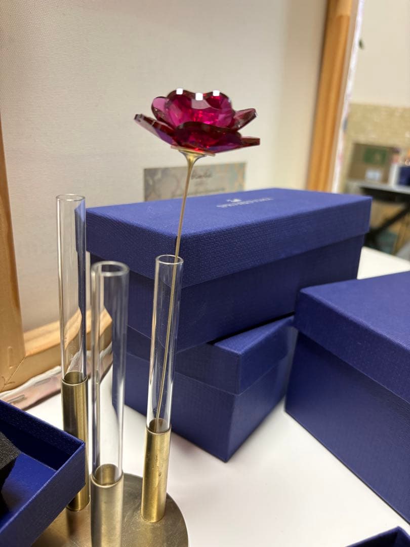 スワロフスキー　　クリスタルフラワーとスタンド