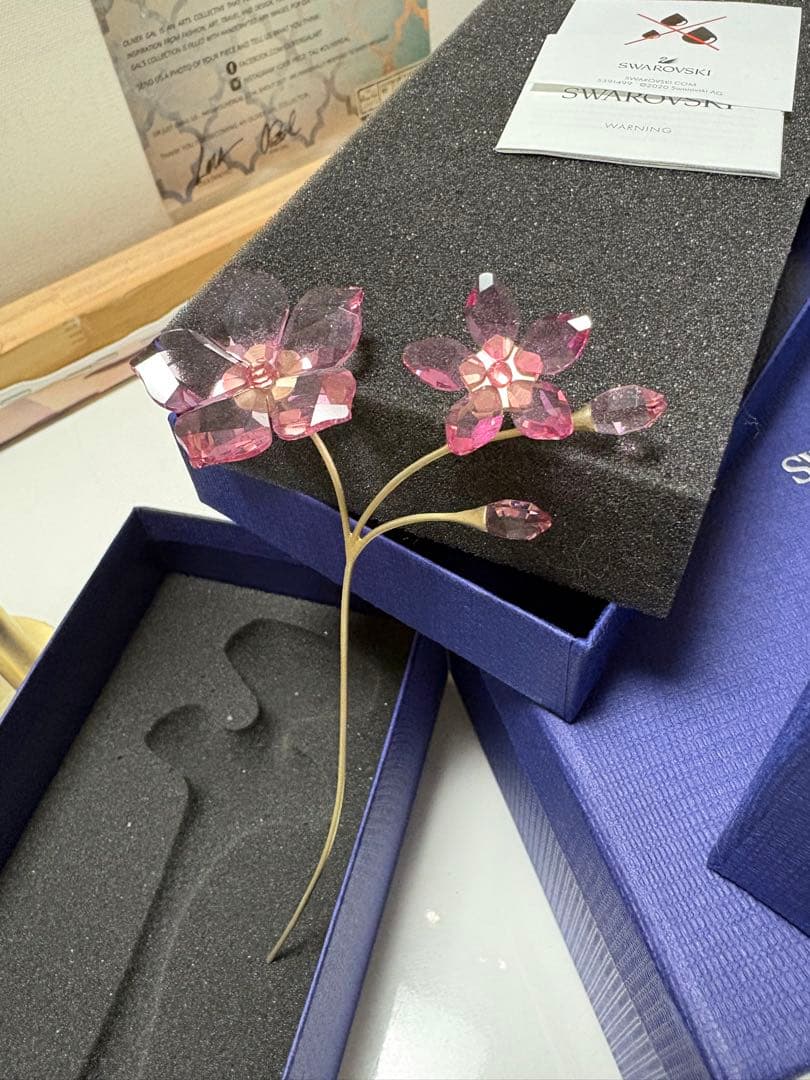 スワロフスキー　　クリスタルフラワーとスタンド