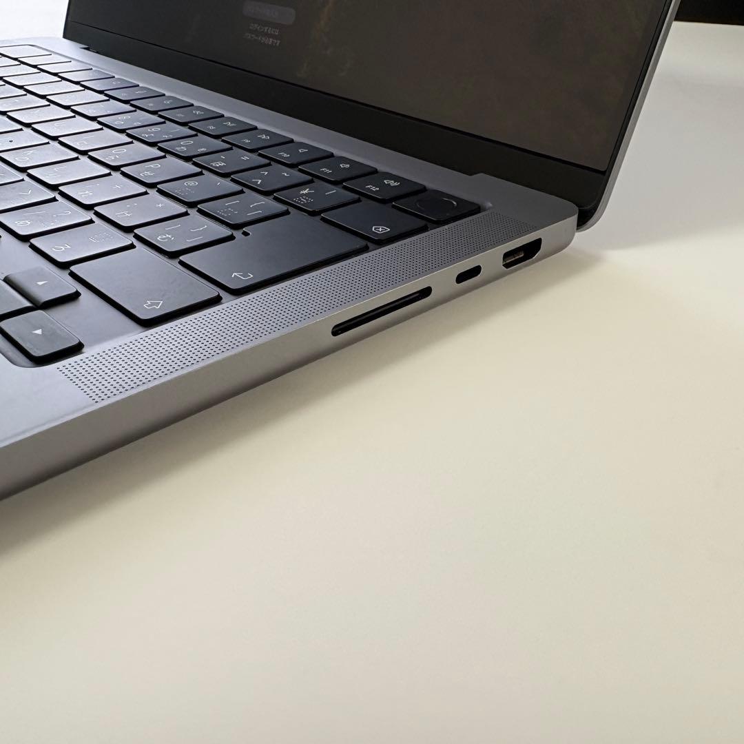 【美品】MacBook Pro 2021 M1Pro 512GB / 32GB