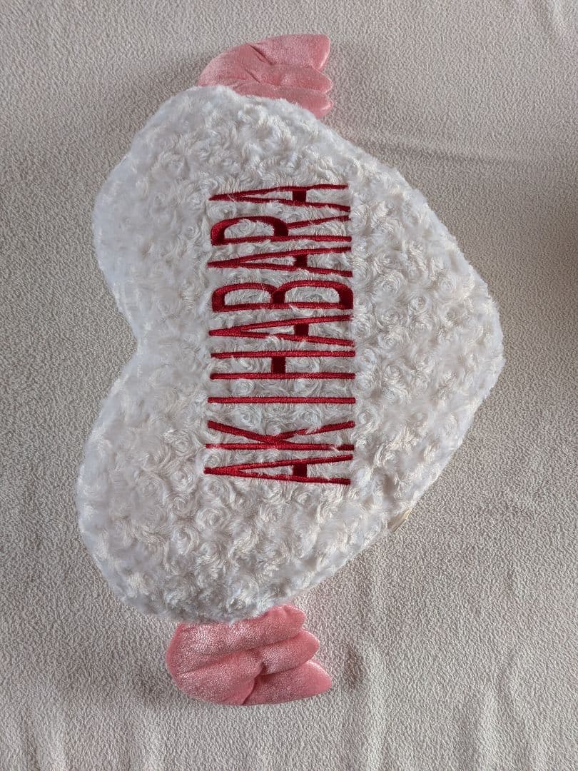 ハート型クッション（翼付き）ピンク.ホワイト計3個です　大サイズ