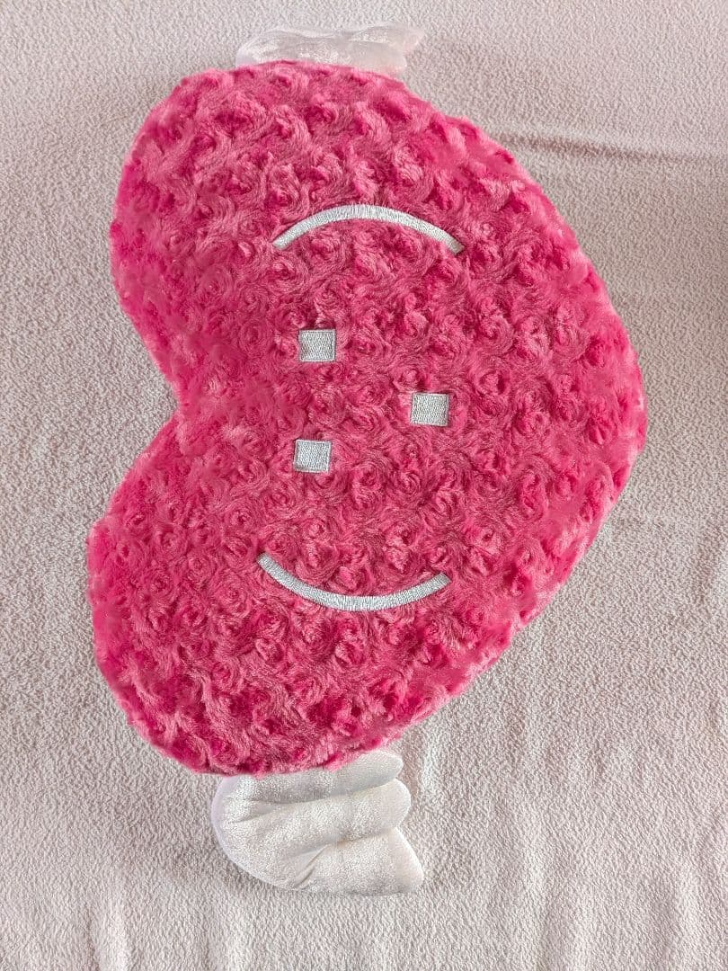 ハート型クッション（翼付き）ピンク.ホワイト計3個です　大サイズ