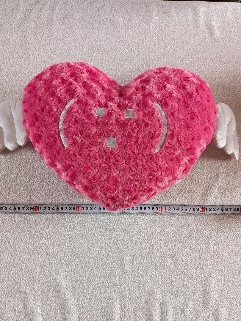 ハート型クッション（翼付き）ピンク.ホワイト計3個です　大サイズ