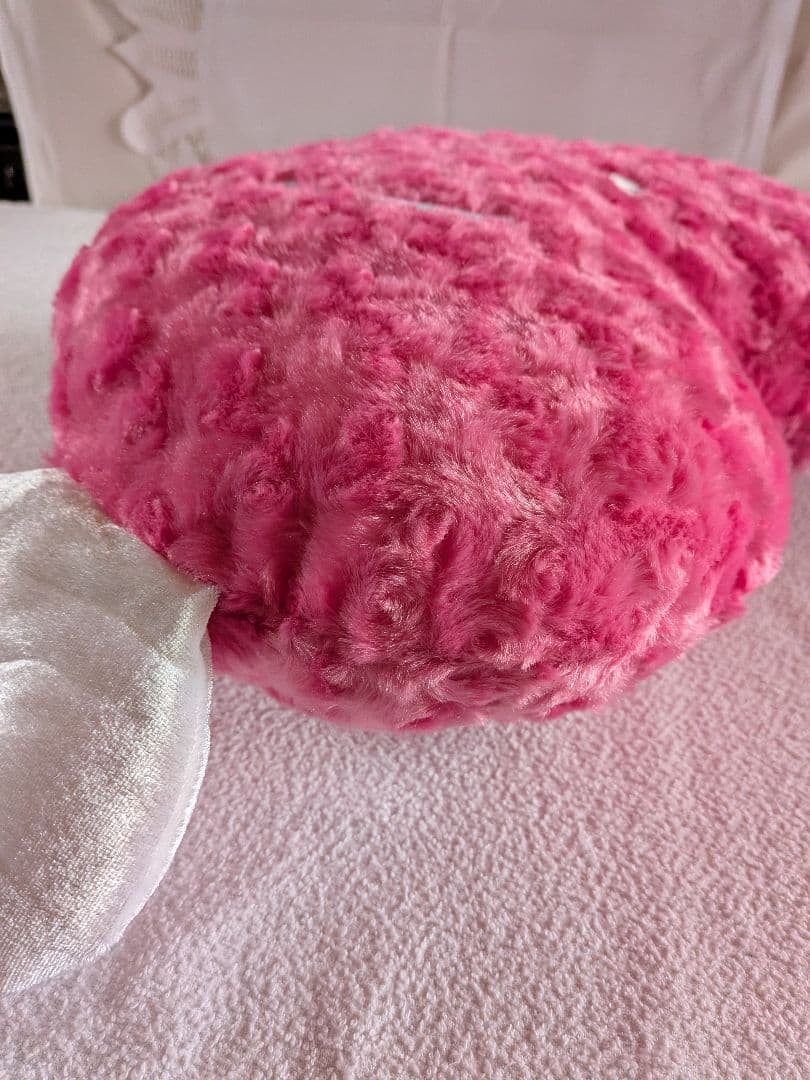 ハート型クッション（翼付き）ピンク.ホワイト計3個です　大サイズ