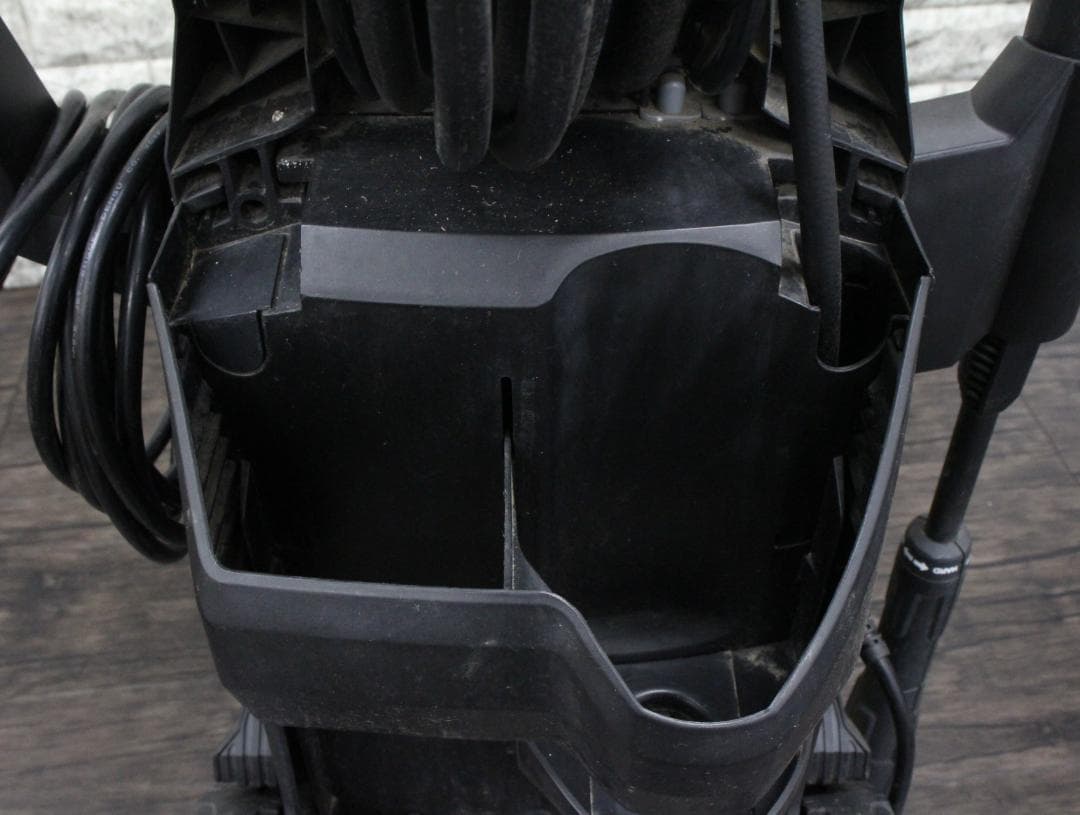 ▲ケルヒャー 高圧洗浄機 K5 プレミアムサイレント