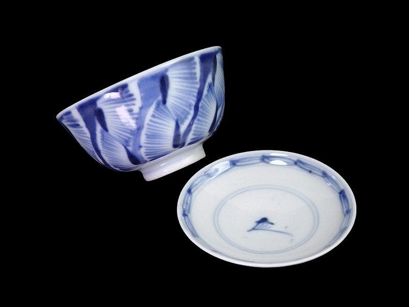 古伊万里　染付　花びら文様の図　小振蓋茶碗　２客　E877AS-fbss