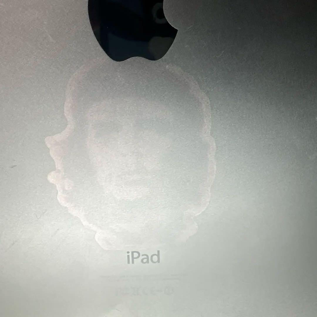 Apple iPad シルバー 本体64G チェ.ゲバラ