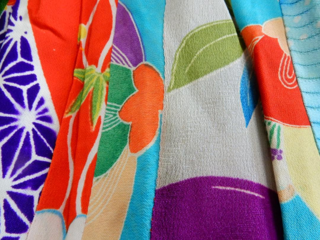 正絹・未使用品・ファスナー付・大きな古布の創作バック・カラフル・楽しいバック